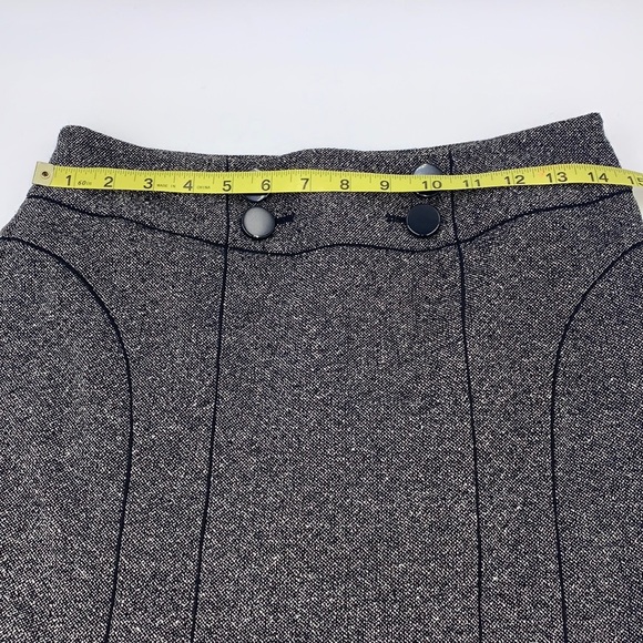 Ann Taylor Tweed Wool / Silk Blend Pencil Skirt Size 4P - Picture 10 of 14